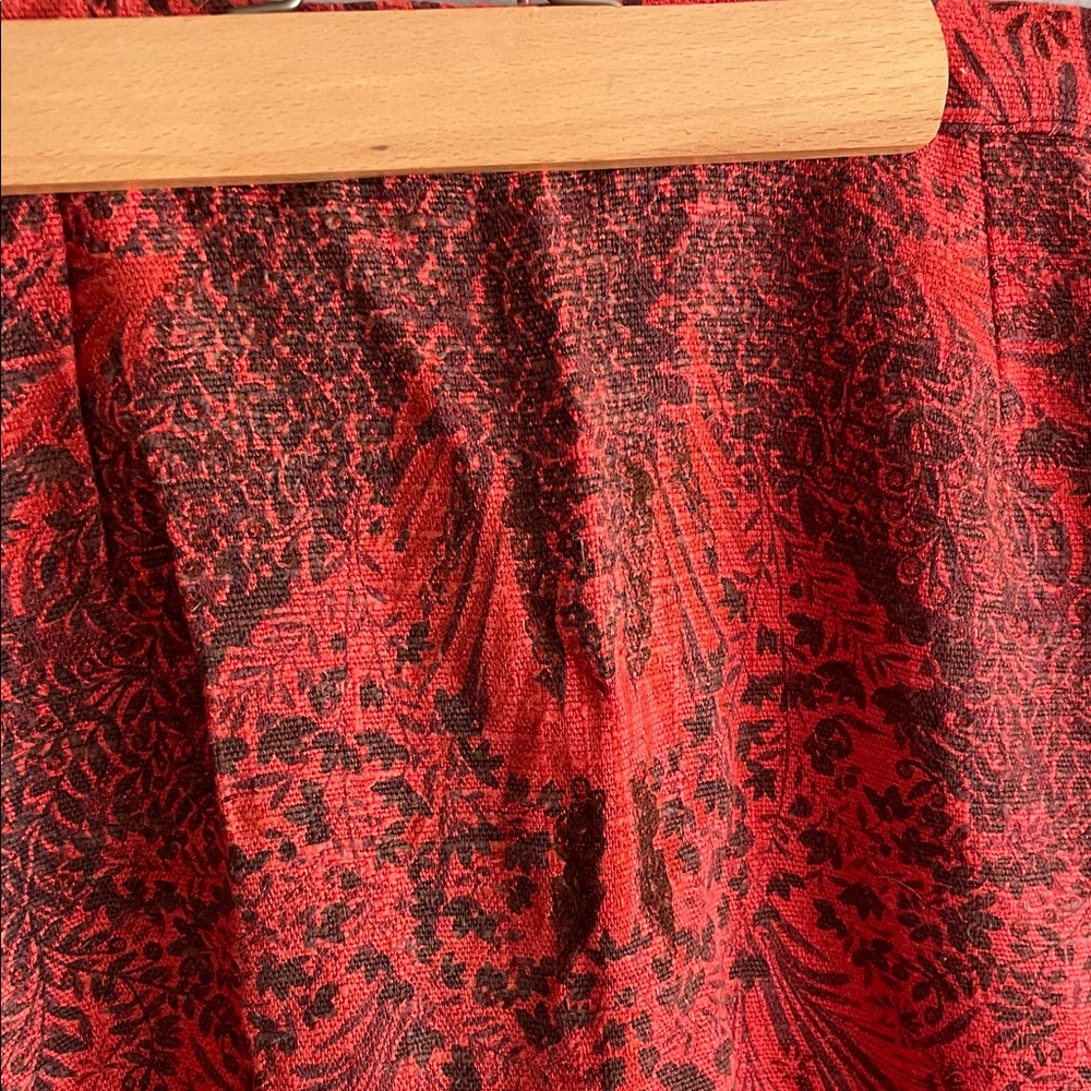 Red Patterned Pencil Skirt - Picture 2 of 8